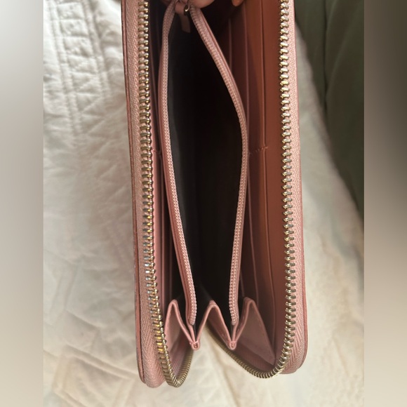 Pink Gucci Microguccissima GG Leather Wallet - Picture 8 of 11